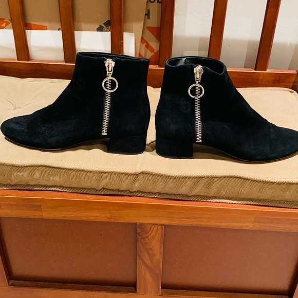 Dolce Vita Women Black Suede Ankle Boot with Side Silver Zipper. - Picture 7 of 13